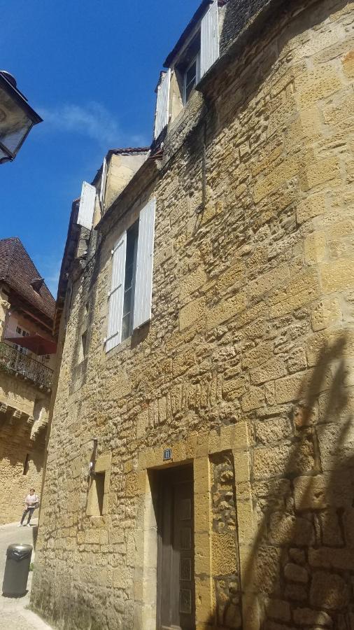 Les Appartements De Bacchus Sarlat-La-Caneda Exterior photo